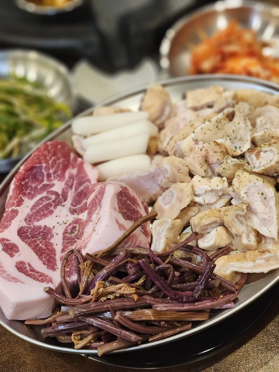 봉자한판 (생막창+목살) 구성
